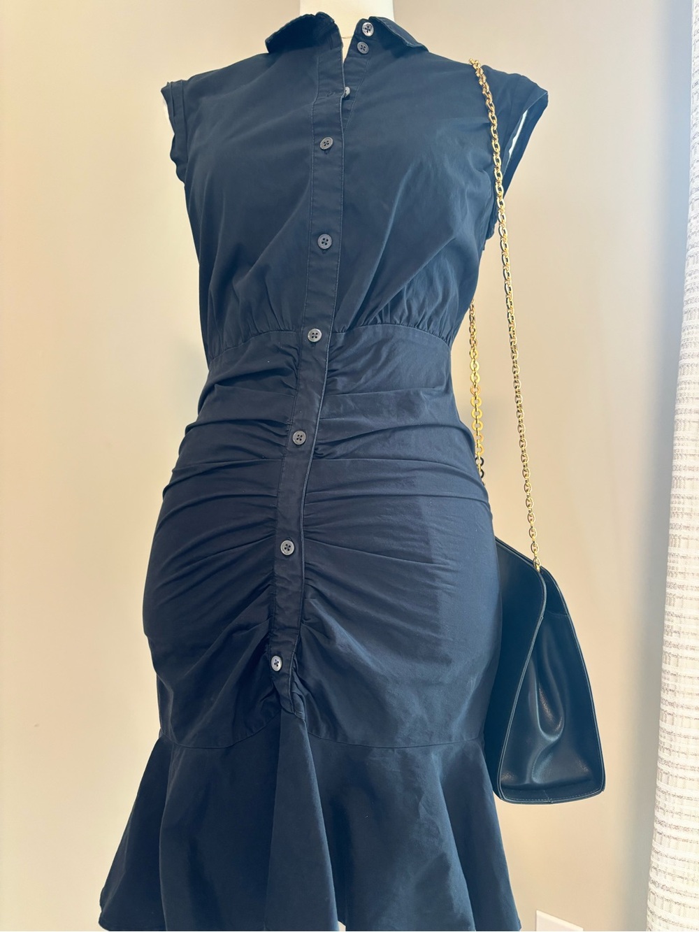 Veronica Beard Black Ruched Shirt Dress Size 4 Sleeveless Button Front Midi RTR - Picture 2 of 9